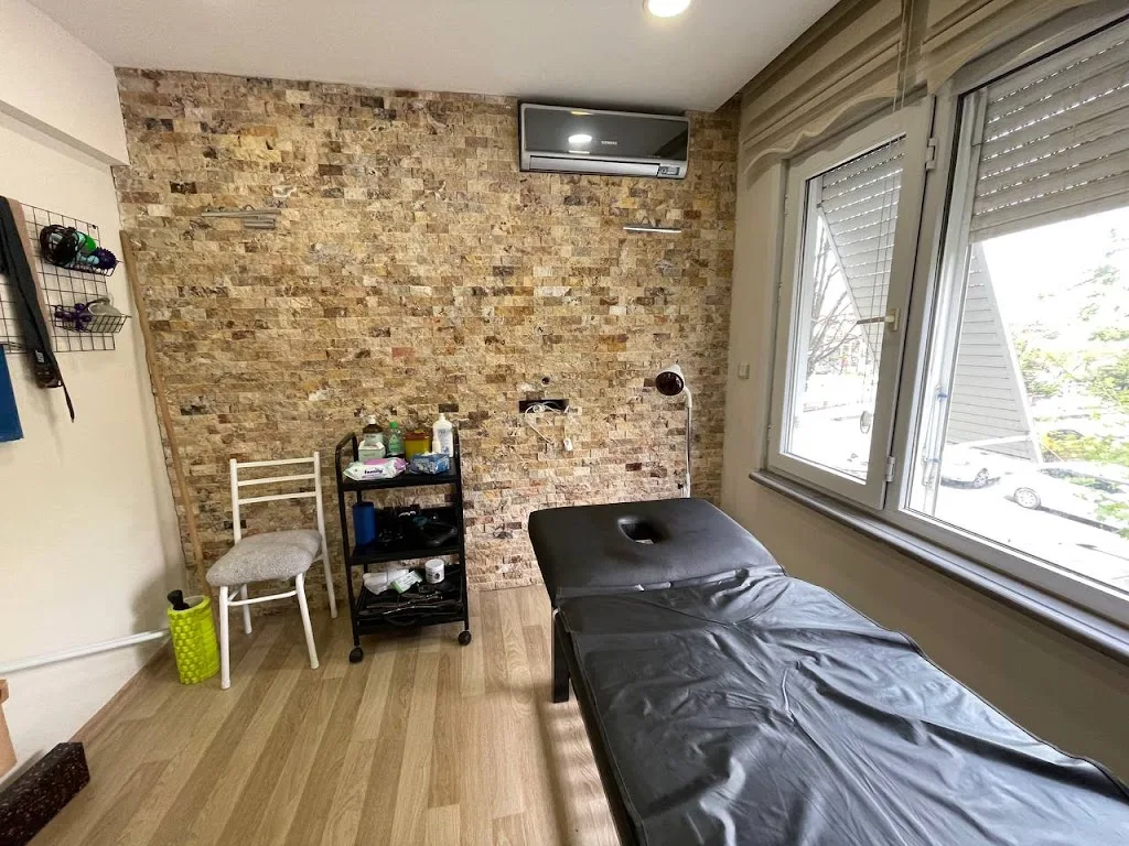 FizyoOfis Fizik Tedavi Merkezi — Fizyoterapistler, Bakırköy · fotoğraf 1