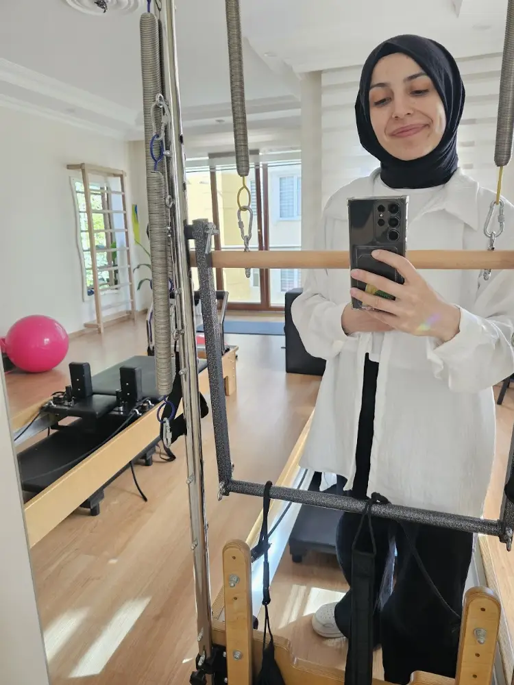 Fizyoterapist Özlem Öztürk — Fizyoterapistler, Bahçelievler · fotoğraf 2