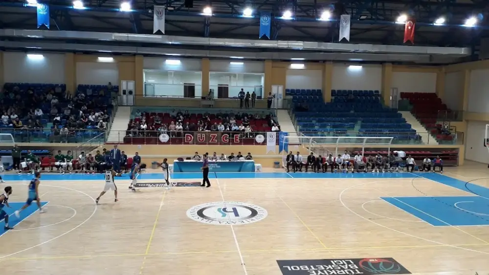 T.C Gençlik ve Spor Bakanlığı Yüzme Havuzu — Yüzme Havuzları · fotoğraf 2