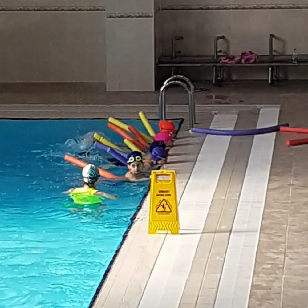 T.C Gençlik ve Spor Bakanlığı Yüzme Havuzu — Yüzme Havuzları · fotoğraf 3