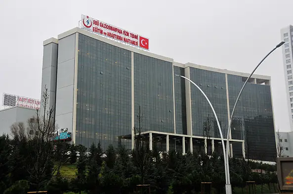 Gaziosmanpaşa Eğitim Araştırma Fizik Tedavi Rehabilitasyon Hastanesi binası — Fizyoterapistler, Gaziosmanpaşa · fotoğraf 2