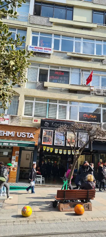 Kadıköy Sineması — Sinemalar, Kadıköy · fotoğraf 3