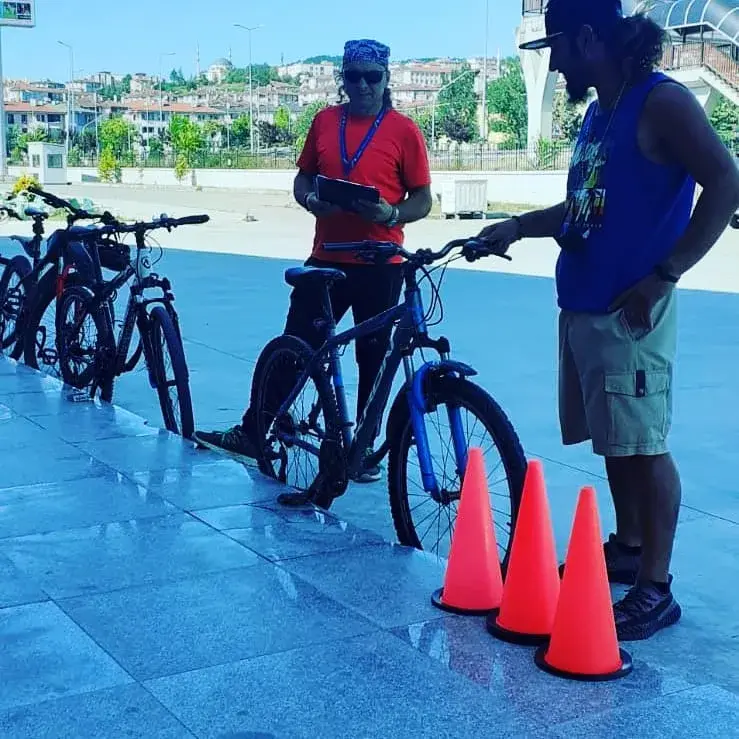 Düzce Gençlik ve Spor İl Müdürlüğü Yüzme Havuzu — Yüzme Havuzları · fotoğraf 3