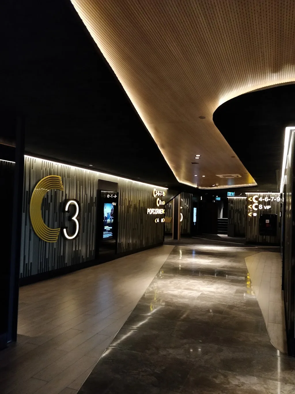 Capitol Spectrum Cineplex — Sinemalar, Üsküdar · fotoğraf 1