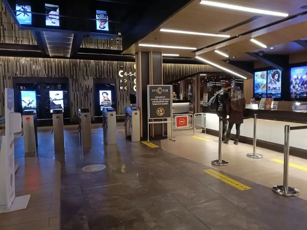 Capitol Spectrum Cineplex — Sinemalar, Üsküdar · fotoğraf 4