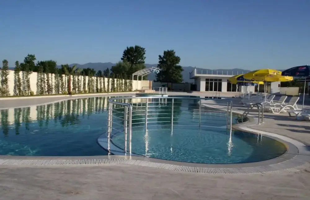 Pelemir Otel Düzce — Yüzme Havuzları · fotoğraf 3