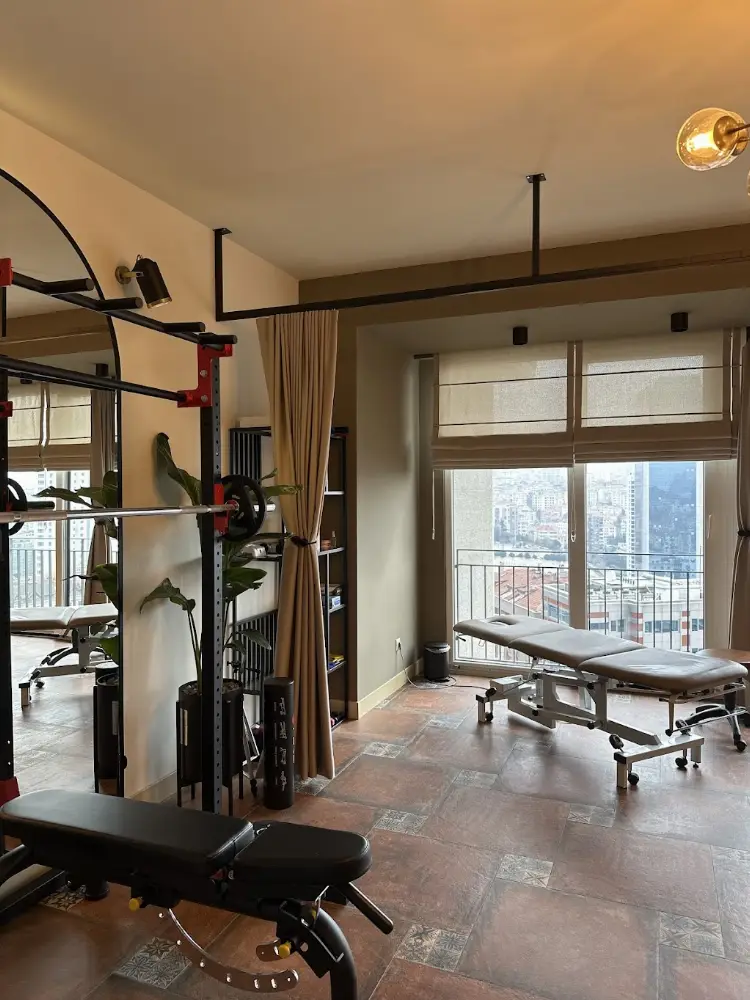 Pain Free Nişantaşı (Physiotherapy) Fizyoterapist Ersin Saraç — Fizyoterapistler, Şişli · fotoğraf 3
