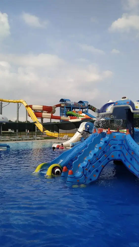 Düzce Aquapark — Yüzme Havuzları, Merkez · fotoğraf 4