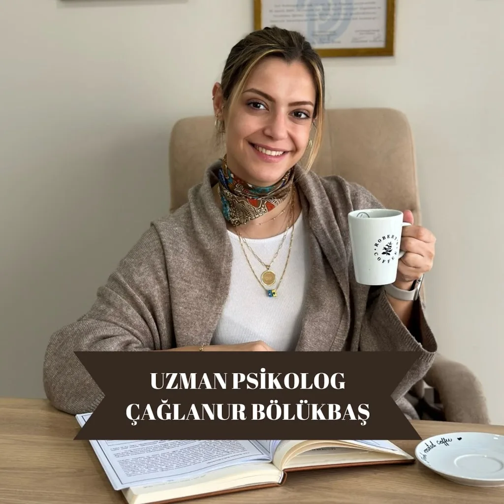 Uzman Klinik Psikolog Çağla Nur Bölükbaş & Çocuk, Ergen, Yetişkin Psikoterapi Clinica Dragos Psikoloji Kartal/İstanbul — Psikologlar, Adalar · fotoğraf 1