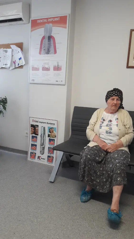 Tan Ağız ve Diş Sağlığı Kliniği — Diş Hekimleri, Kağıthane · fotoğraf 4