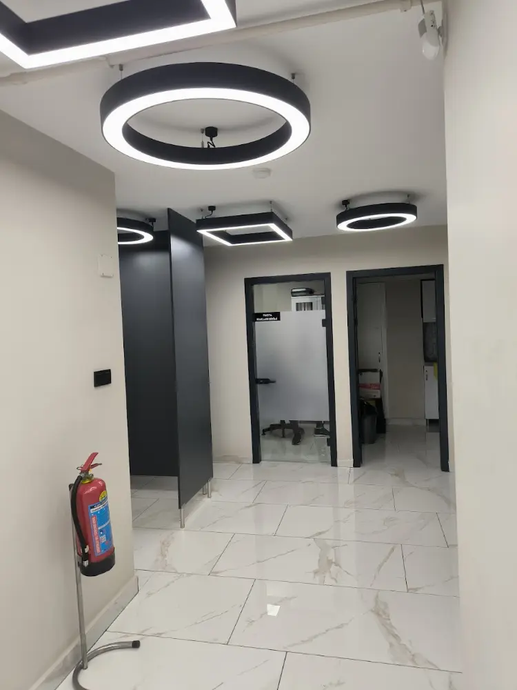 Özel Dent Araz Ağız ve Diş Sağlığı Polikliniği — Diş Hekimleri, Kağıthane · fotoğraf 3