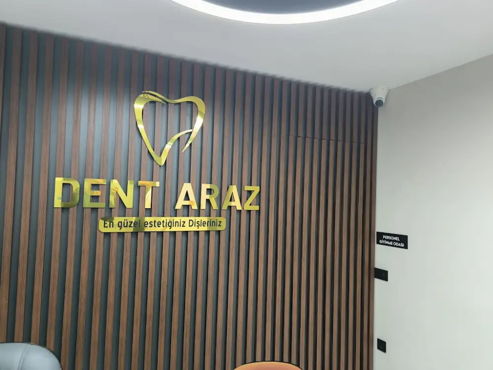 Özel Dent Araz Ağız ve Diş Sağlığı Polikliniği — Diş Hekimleri, Kağıthane · fotoğraf 4