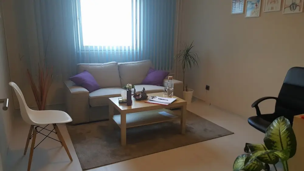Psikoterapi Atölyesi - Ataşehir Psikolog - Çift Terapisi - EMDR Terapi - Oyun Terapisi - Çocuk ve Ergen Terapileri — Psikologlar, Ataşehir · fotoğraf 3