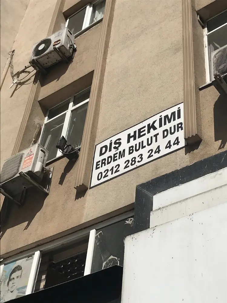 Diş Hekimi Erdem Bulut Dur — Diş Hekimleri, Kağıthane · fotoğraf 3
