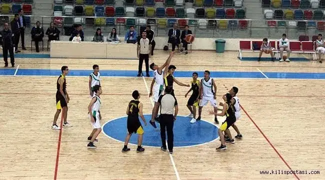 Kilis Beşevler Spor Salonu — Yüzme Havuzları, Merkez · fotoğraf 4