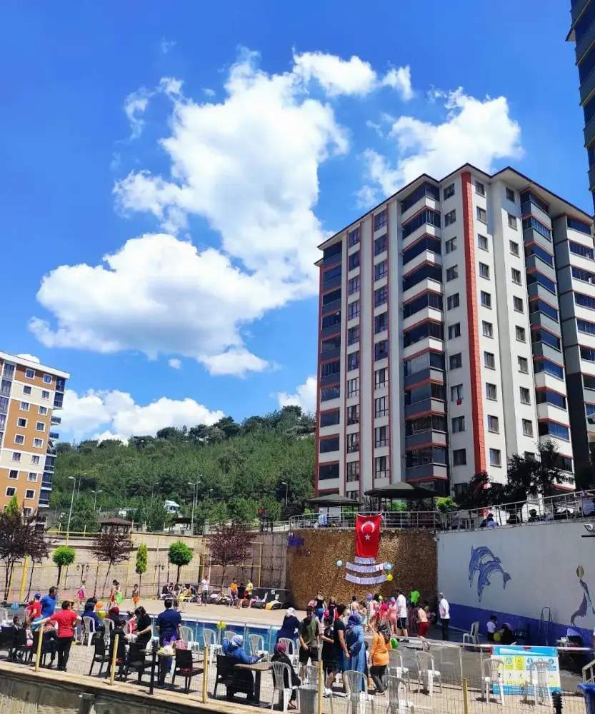Çebioğlu Mylife — Yüzme Havuzları, Merkez · fotoğraf 5