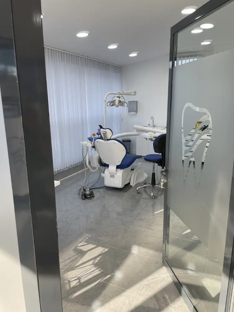 Klinik Adalar Ağız ve Diş Sağlığı Merkezi — Diş Hekimleri, Kartal · fotoğraf 4
