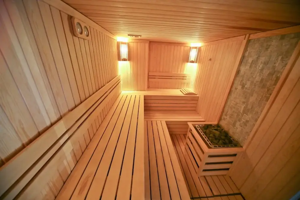 Çebioğlu Aura Fitness & Spa — Yüzme Havuzları, Merkez · fotoğraf 4