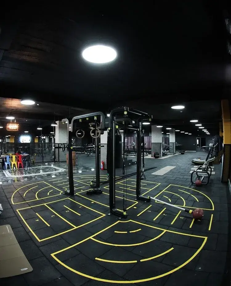 Çebioğlu Aura Fitness & Spa — Yüzme Havuzları, Merkez · fotoğraf 5