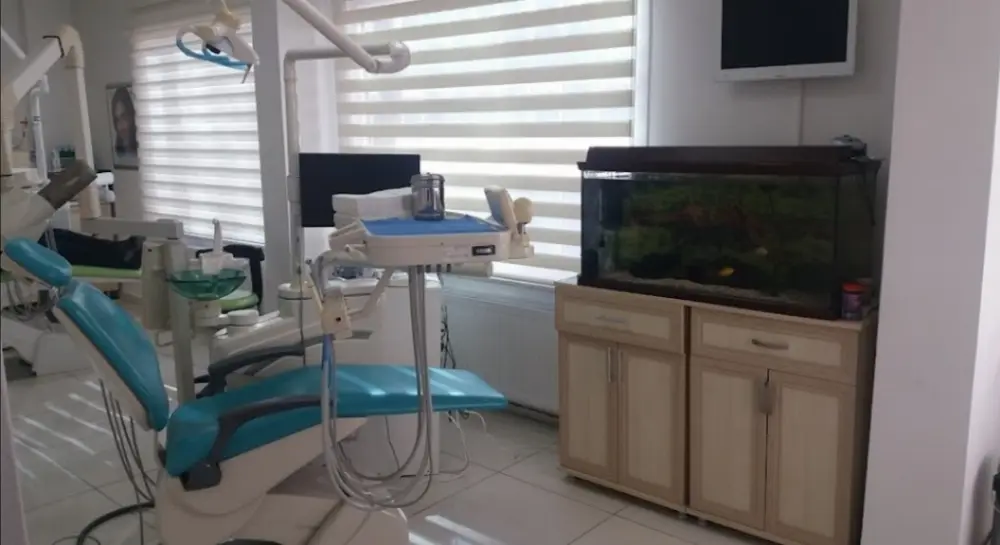 Uzman Diş Hekimi Dr. İlkan Çelik | Kadıköy / Göztepe Diş Hekimi | Kanal Tedavisi Uzmanı / Endodontist | Göztepe Diş Kliniği — Diş Hekimleri, Kadıköy · fotoğraf 2