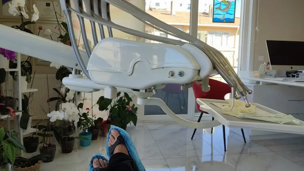 Diş Hekimi Reyhan Arıkan — Diş Hekimleri, Kadıköy · fotoğraf 2