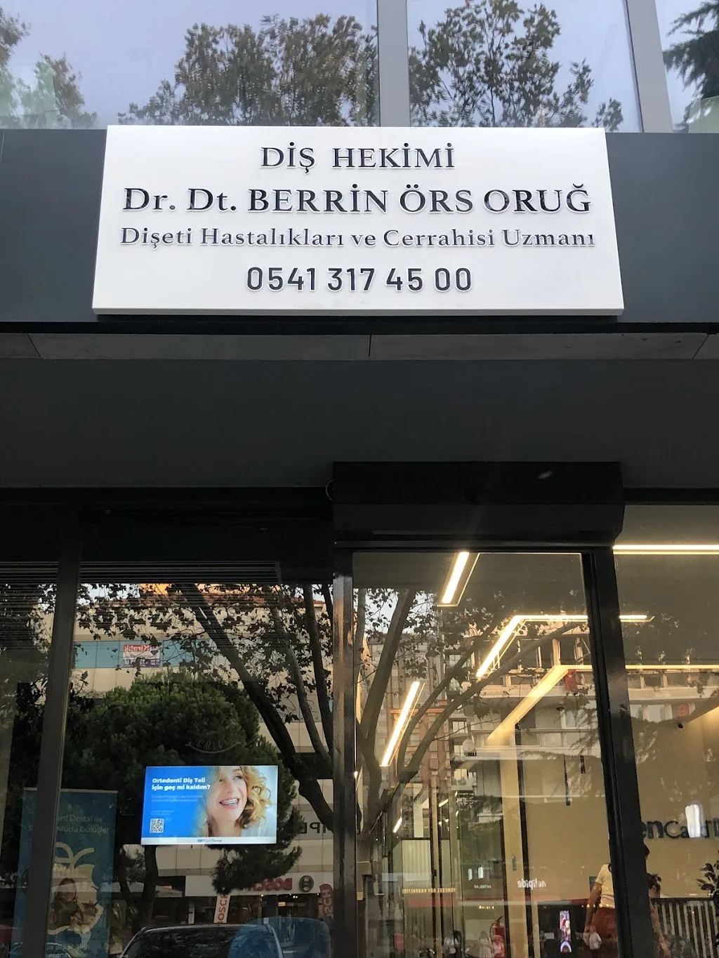 Dr. Dt. Berrin Örs Oruğ — Diş Hekimleri, Kadıköy · fotoğraf 1