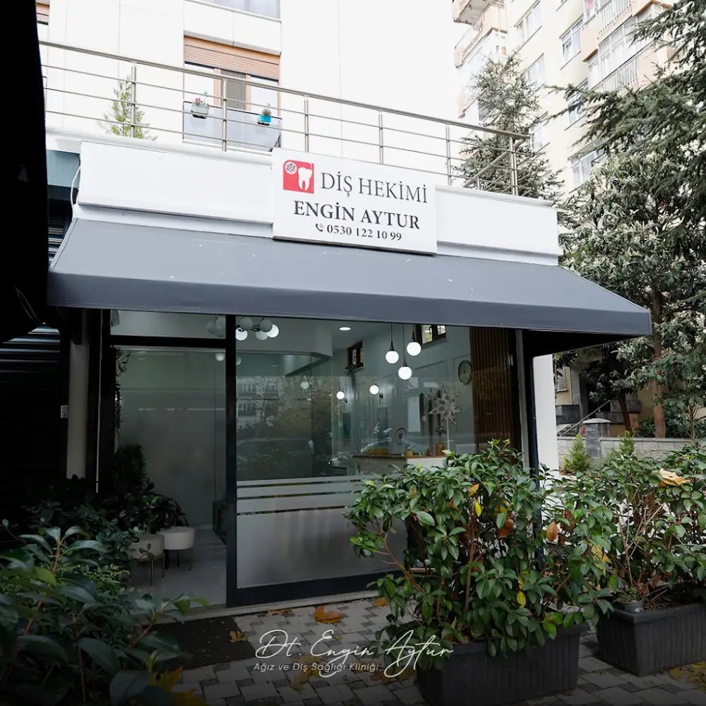 Diş Hekimi Engin Aytur — Diş Hekimleri, Kadıköy · fotoğraf 2