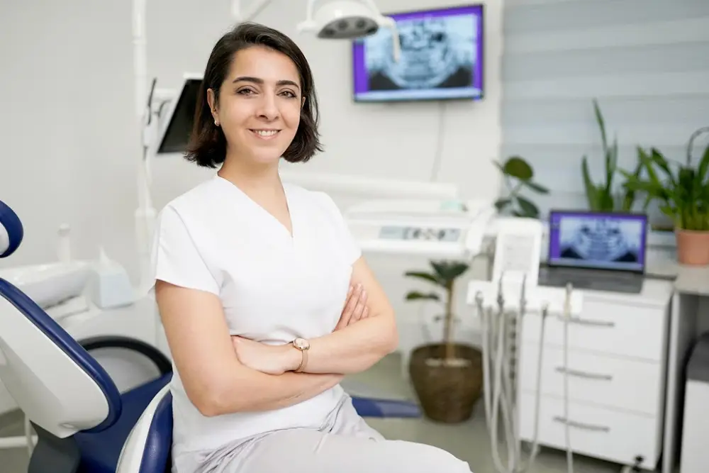 Kadıköy - Diş Kliniği | Dt. Erdem Can & Kanal Tedavisi Uzmanı Ezgi Orhan | Moda & Caferağa — Diş Hekimleri, Kadıköy · fotoğraf 2