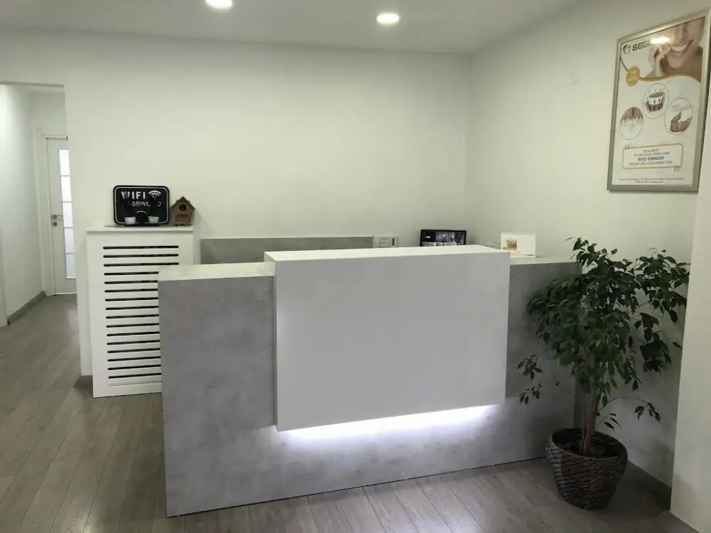 Kadıköy - Diş Kliniği | Dt. Erdem Can & Kanal Tedavisi Uzmanı Ezgi Orhan | Moda & Caferağa — Diş Hekimleri, Kadıköy · fotoğraf 4