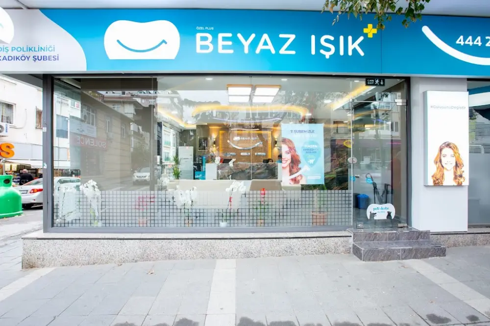 Beyaz Işık Diş Polikliniği Kadıköy — Diş Hekimleri, Kadıköy · fotoğraf 4