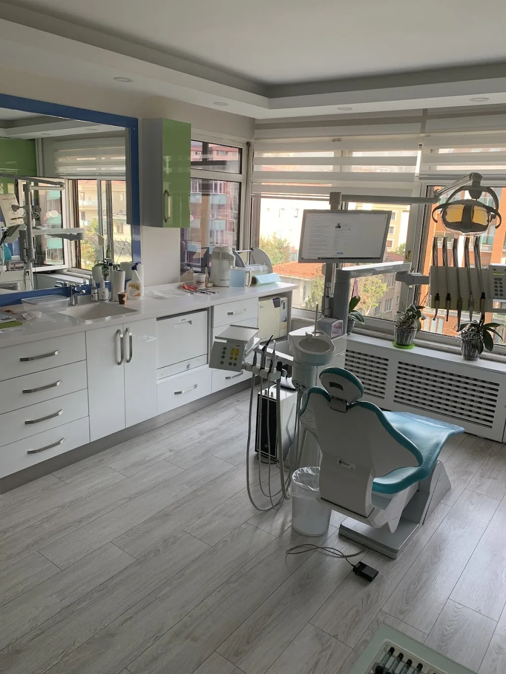 Diş Hekimi Gökay Kartal | Kadıköyde İmplant Tedavisi | Kadıköyde Diş Hekimi | Kadıköyde Diş Polikliniği — Diş Hekimleri, Kadıköy · fotoğraf 1