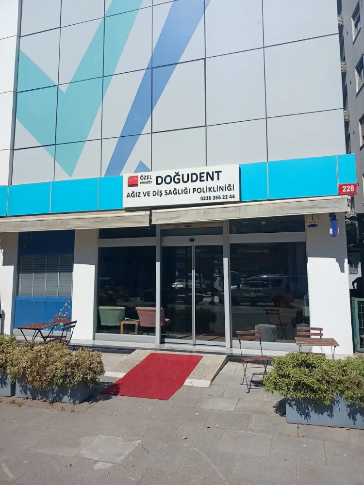 DoğuDent Erenköy Ağız ve Diş Sağlığı Polikliniği — Diş Hekimleri, Kadıköy · fotoğraf 3