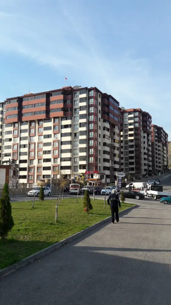 Çebioğlu Residence — Yüzme Havuzları, Merkez · fotoğraf 5