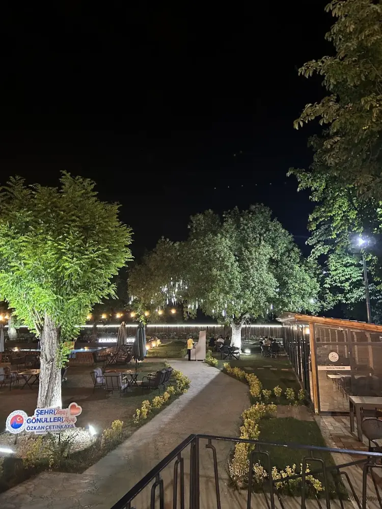 Havuzlu Bahçe — Yüzme Havuzları, Merkez · fotoğraf 4