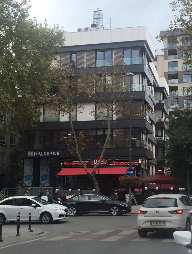 Diş Hekimi // Onur BAŞA — Diş Hekimleri, Kadıköy · fotoğraf 4