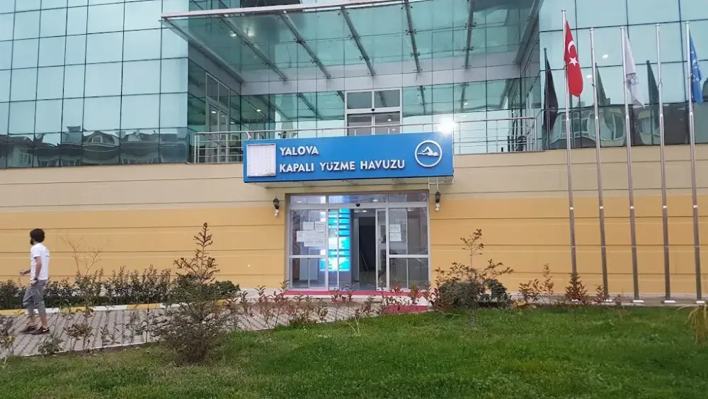 Yalova Kapalı Yüzme Havuzu — Yüzme Havuzları, Merkez · fotoğraf 2