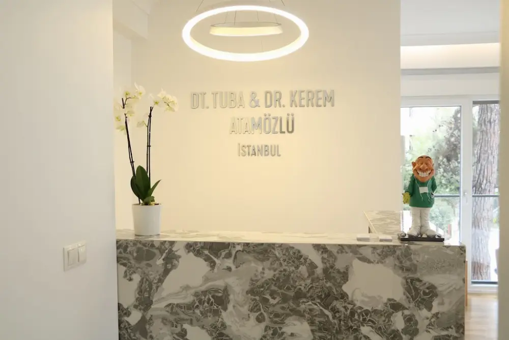 Softdent Diş Kliniği - Dr.Kerem Atamözlü (Ortodonti Uzmanı) - Dt.Tuba Atamözlü (Diş Hekimi) — Diş Hekimleri, Kadıköy · fotoğraf 3