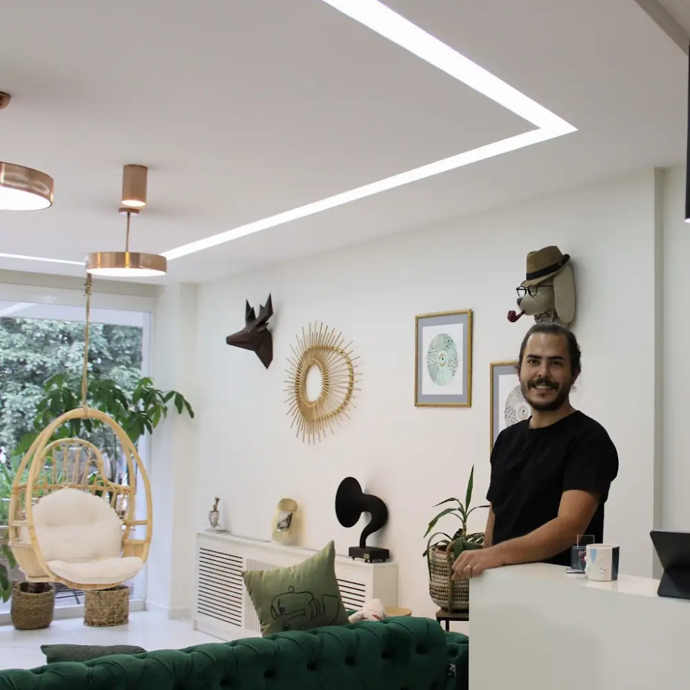 Diş Hekimi Canberk Kaya — Diş Hekimleri, Kadıköy · fotoğraf 3