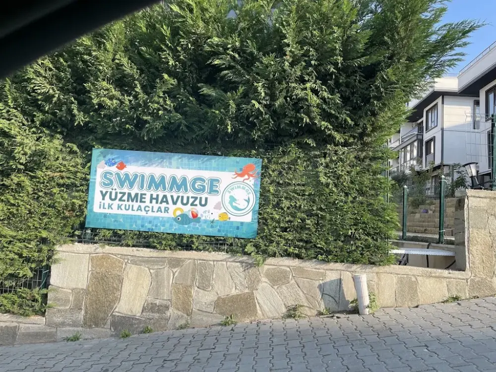Swimmge — Yüzme Havuzları, Merkez · fotoğraf 2