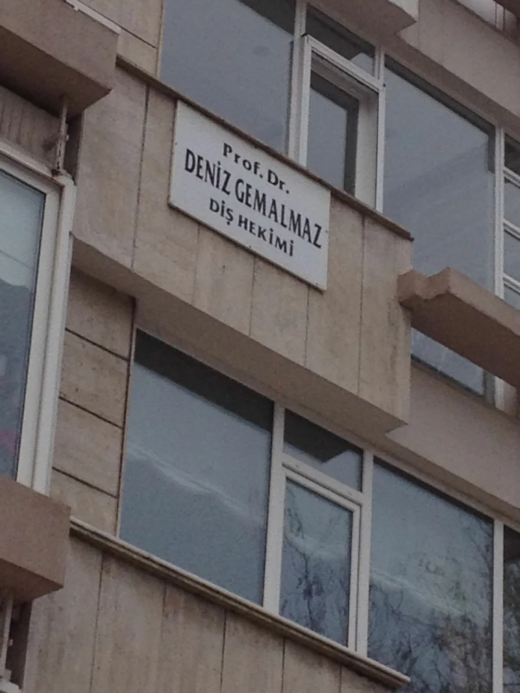 Prof. Dr. Deniz Gemalmaz Diş Hekimi — Diş Hekimleri, Kadıköy · fotoğraf 1
