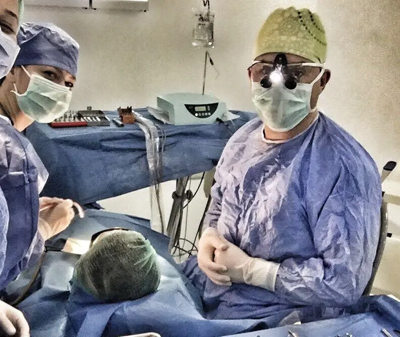 İSTANBUL İMPLANT TEDAVİSİ | DR. DT. TOLGA GÜLÇİÇEK — Diş Hekimleri, Ataşehir · fotoğraf 4