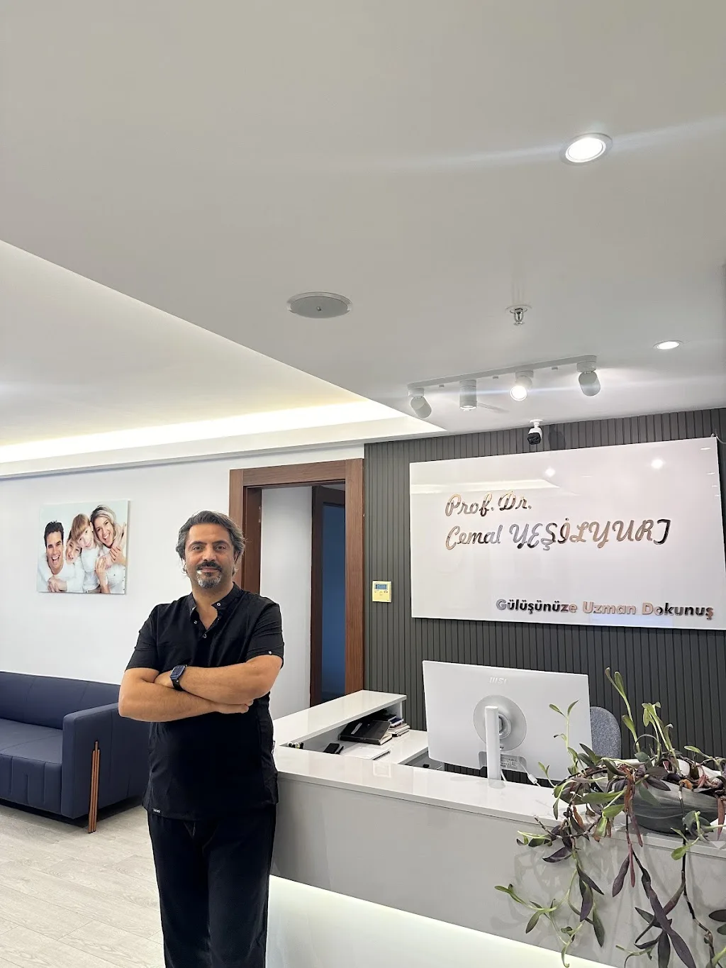 Diş Hekimi Profesör Doktor Cemal Yeşilyurt — Diş Hekimleri, Ataşehir · fotoğraf 1