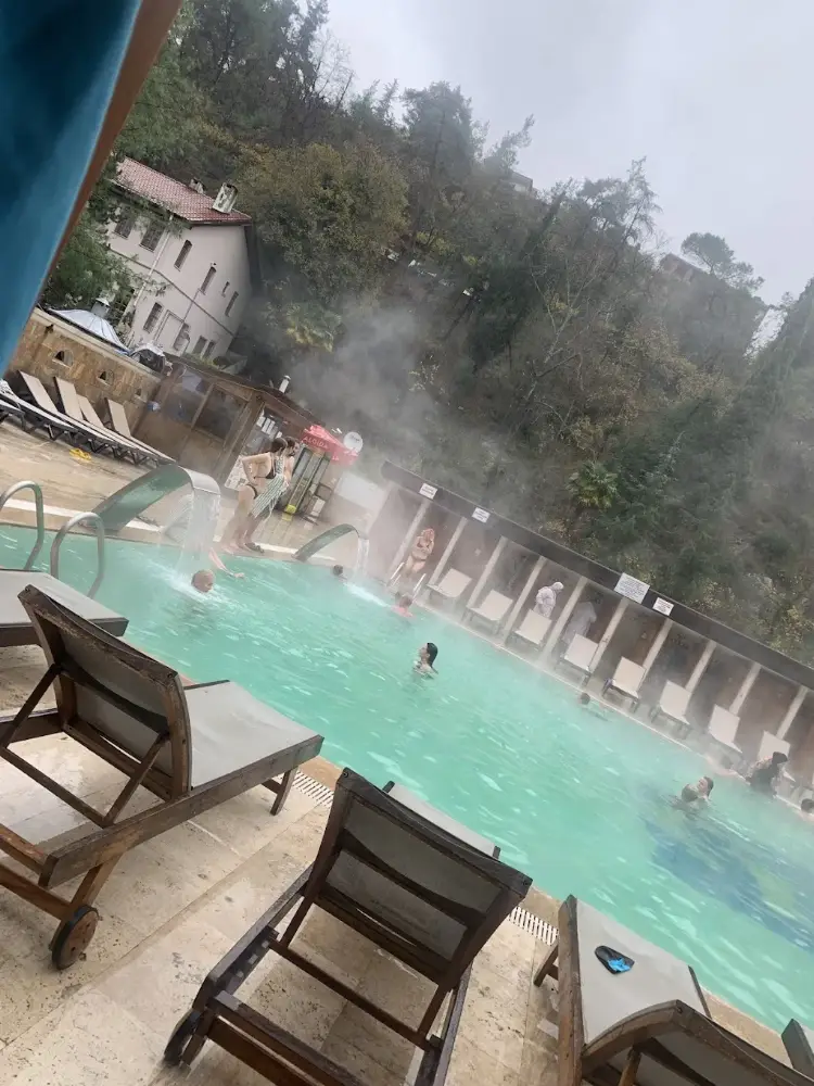Melis Havuz — Yüzme Havuzları, Merkez · fotoğraf 3