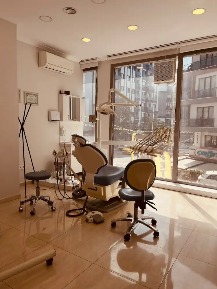 Özel Esatpaşa Ağız ve Diş Sağlığı Polikliniği — Diş Hekimleri, Ataşehir · fotoğraf 3