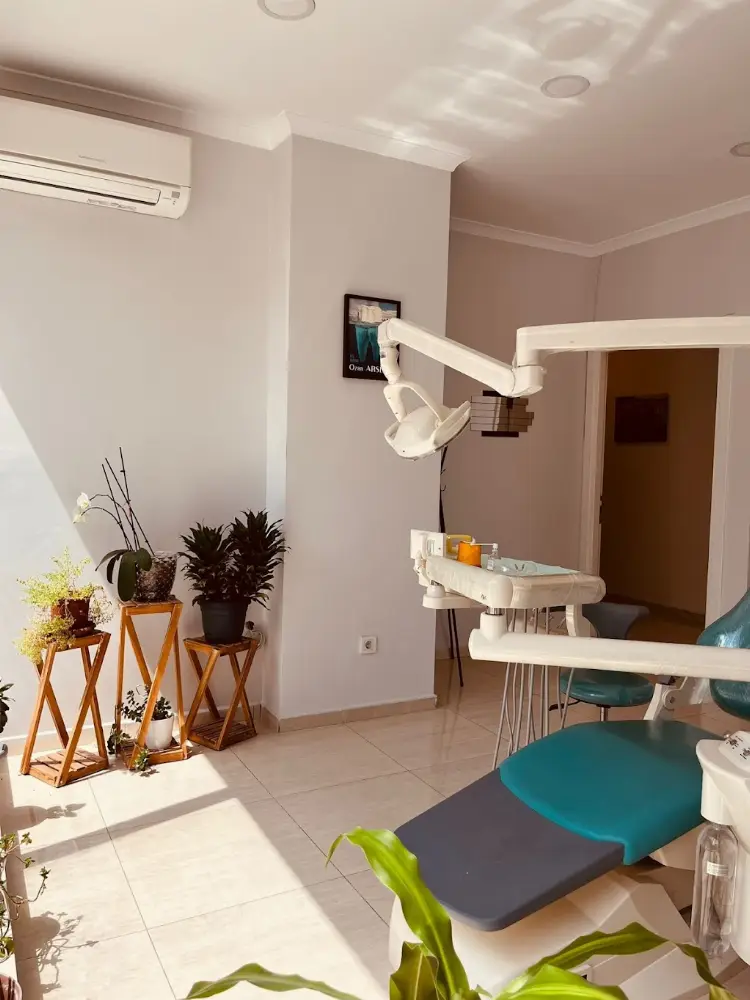 Özel Esatpaşa Ağız ve Diş Sağlığı Polikliniği — Diş Hekimleri, Ataşehir · fotoğraf 4
