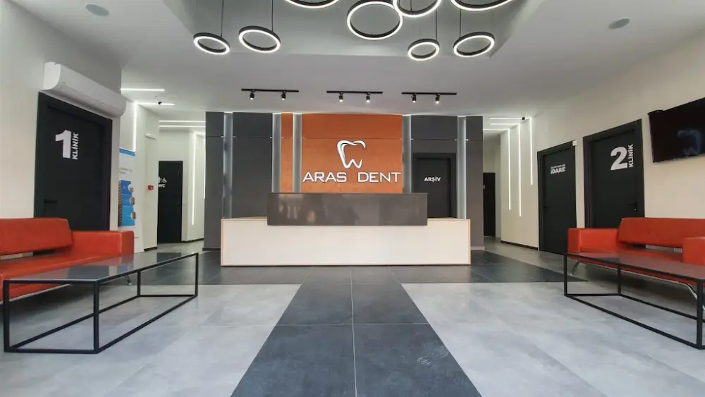 Özel Aras Dent Ağız ve Diş Sağlığı Polikliniği — Diş Hekimleri, Ataşehir · fotoğraf 2