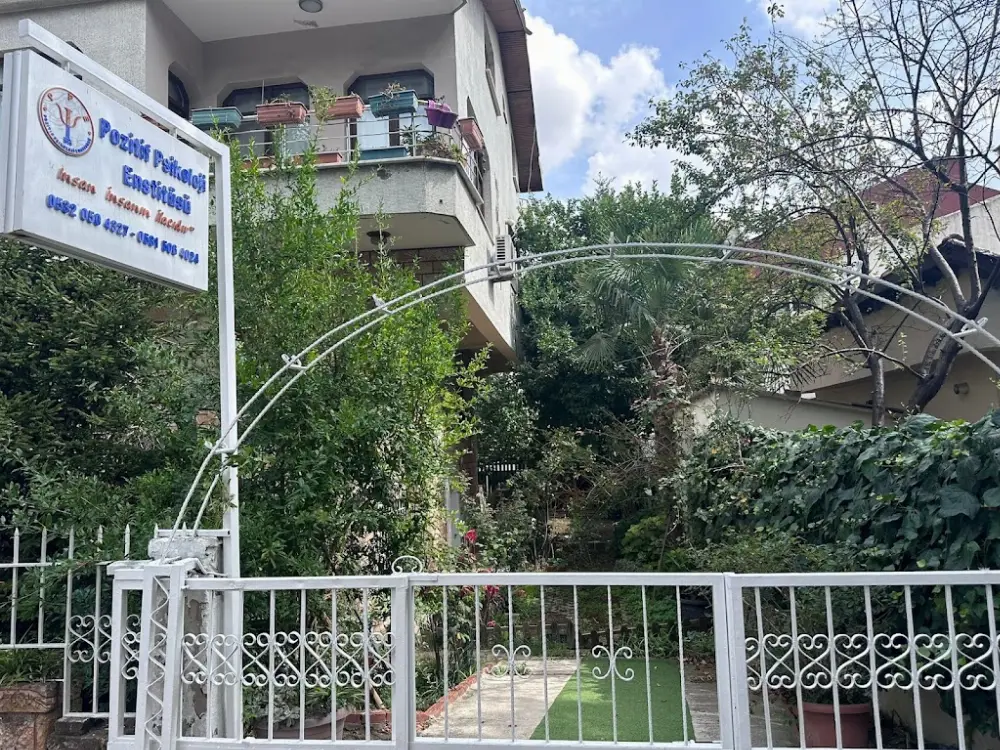 Pozitif Psikoloji Enstitisü / Bakırköy Psikolog / Bakırköy Çift Terapisi / Bakırköy Aile Danışmanlığı / Bakırköy Pedagog — Psikologlar, Bakırköy · fotoğraf 4