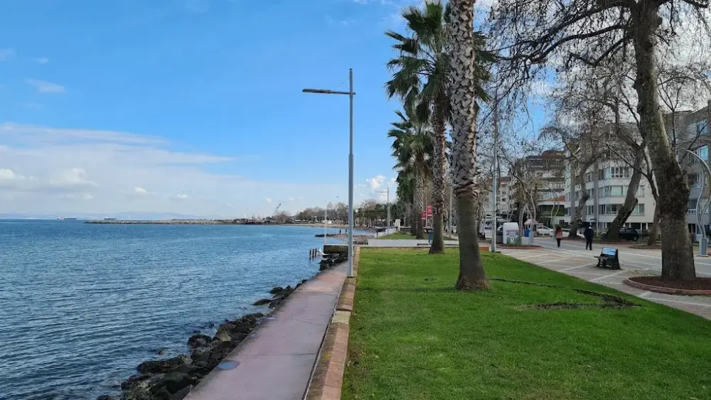 Yalova Sahil — Yüzme Havuzları, Merkez · fotoğraf 2