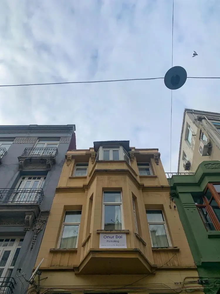 Psikolog Onur Bal — Psikologlar, Beyoğlu · fotoğraf 2