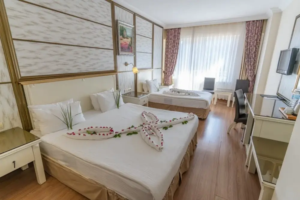 Asr-ı A'lâ Yalova Thermal — Yüzme Havuzları, Termal · fotoğraf 2